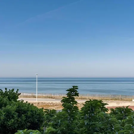 Villa In Lacanau-ocean With Private Pool Lacanau